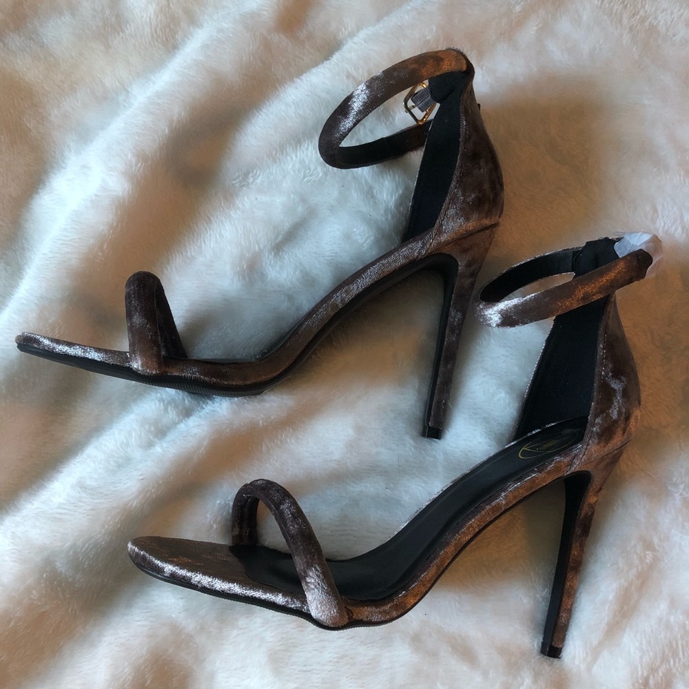 Missguided Mauve Velvet Heeled Sandals -BRAND NEW